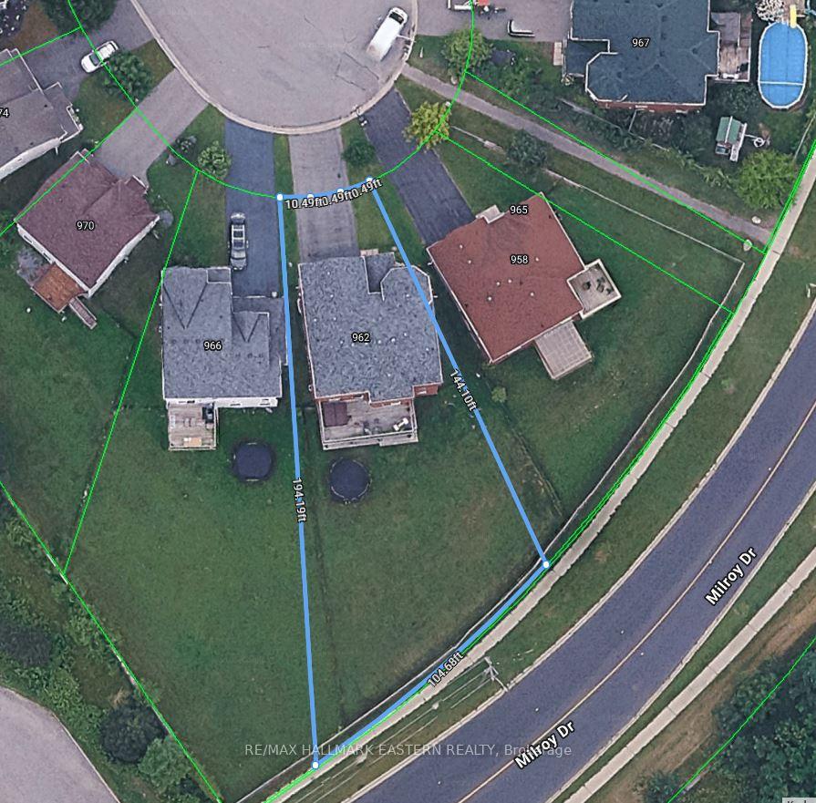 Photo 2 of 962 Baker Street, Peterborough, Northcrest Ward 5 — HOMEH