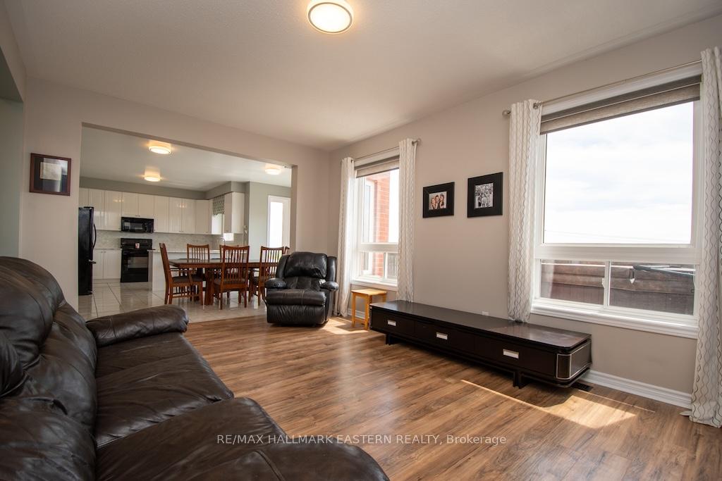 Photo 12 of 962 Baker Street, Peterborough, Northcrest Ward 5 — HOMEH