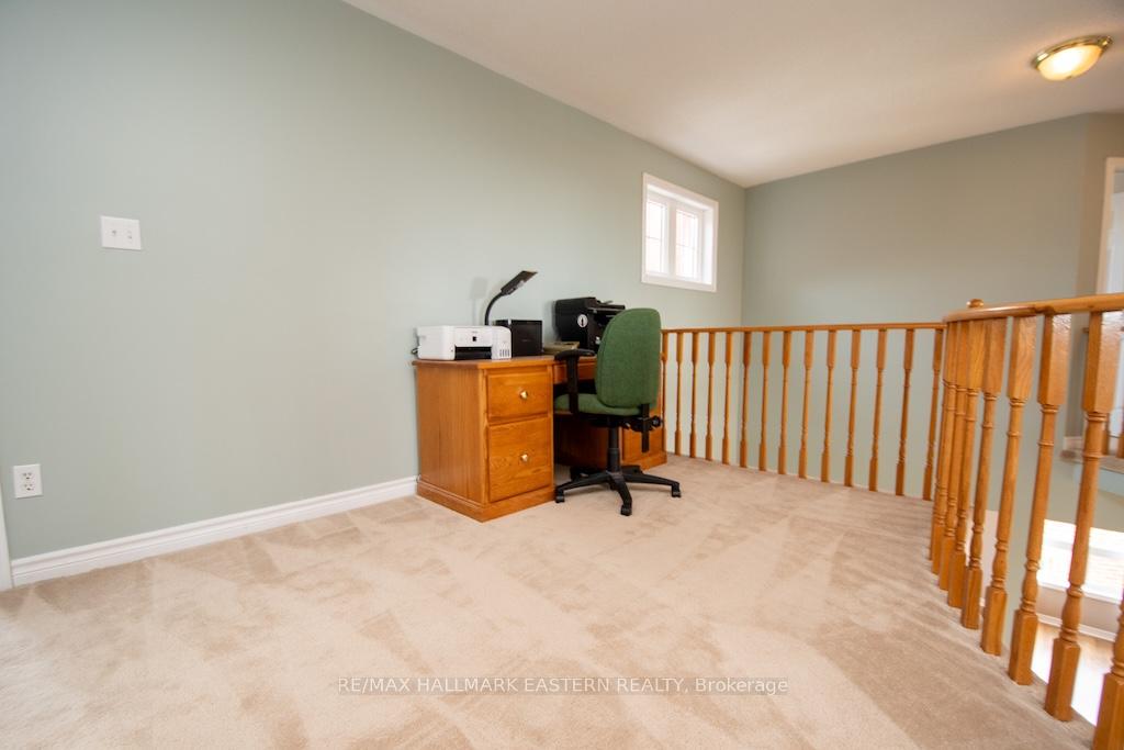Photo 17 of 962 Baker Street, Peterborough, Northcrest Ward 5 — HOMEH