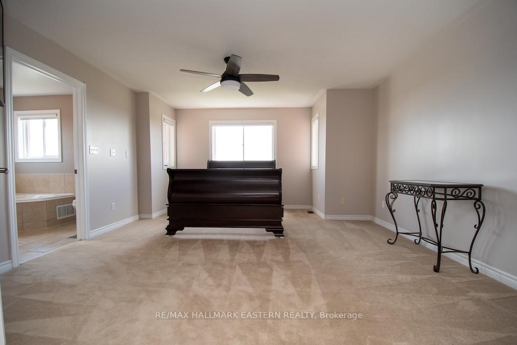 Photo 19 of 962 Baker Street, Peterborough, Northcrest Ward 5 — HOMEH