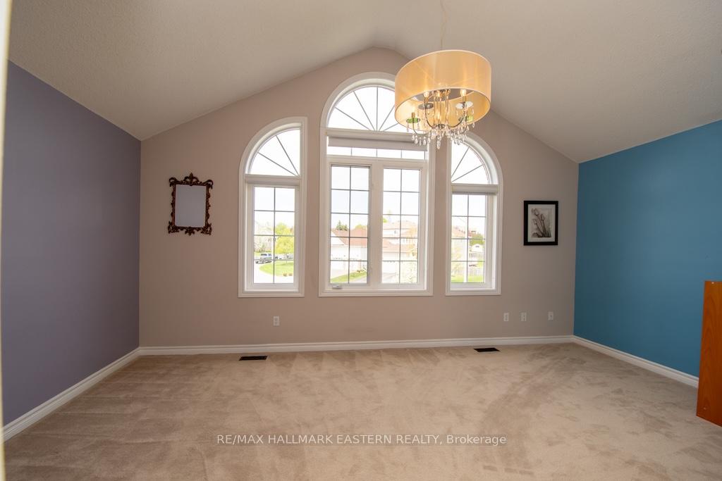 Photo 30 of 962 Baker Street, Peterborough, Northcrest Ward 5 — HOMEH