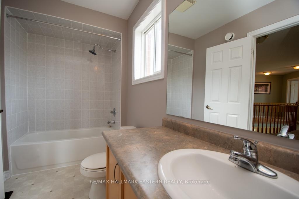 Photo 33 of 962 Baker Street, Peterborough, Northcrest Ward 5 — HOMEH