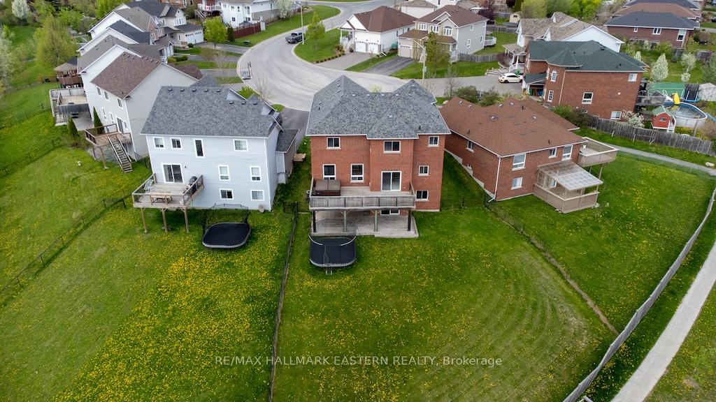 Photo 46 of 962 Baker Street, Peterborough, Northcrest Ward 5 — HOMEH