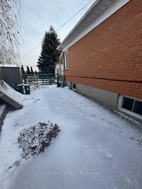 Photo 3 of 1101 Cloverdale Street, Oshawa, Lakeview — HOMEH