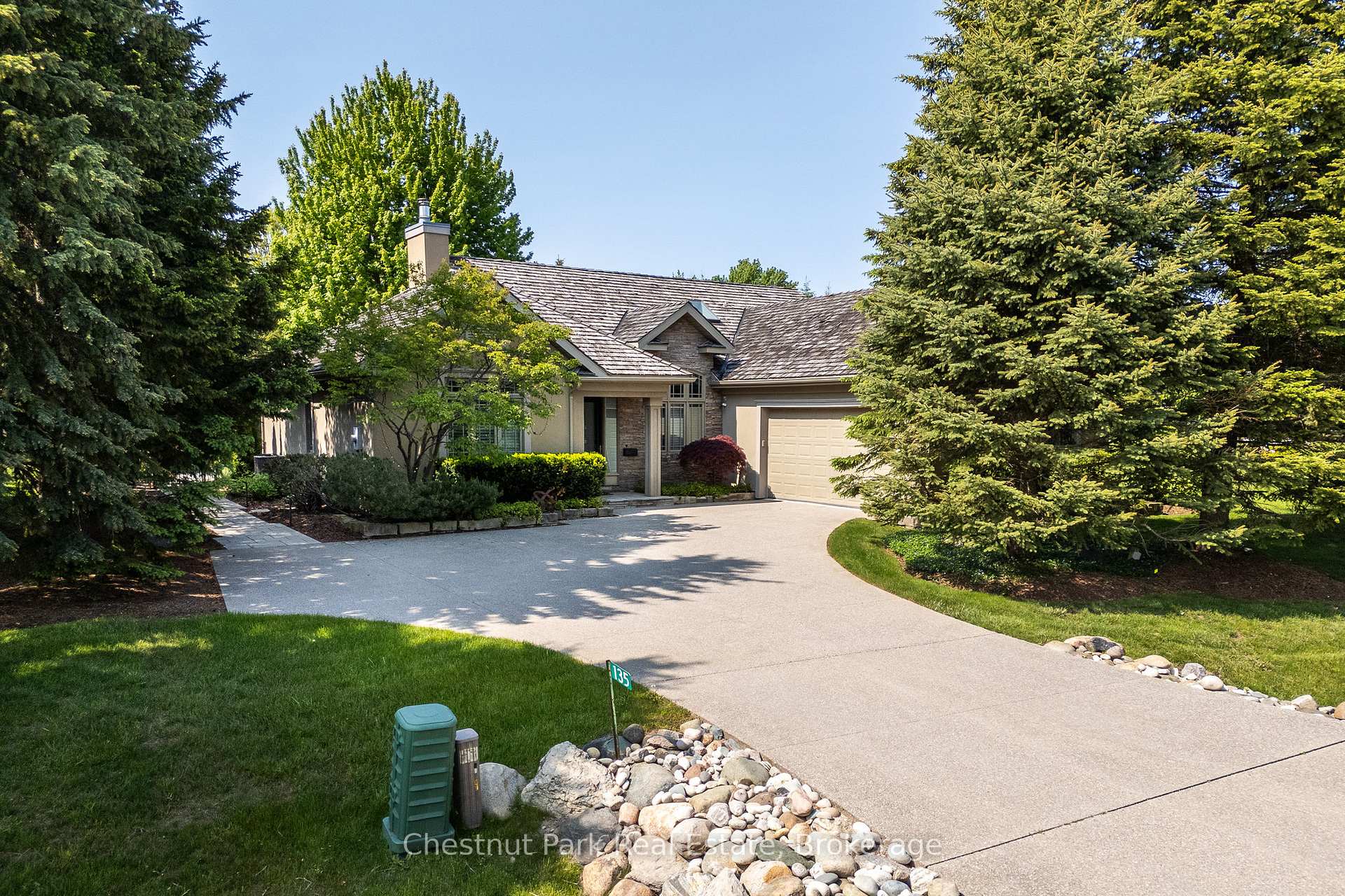 Photo 1 of 135 Augusta Crescent, Blue Mountains — HOMEH