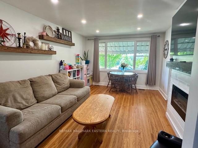 Photo 6 of 1110 Hayes Street, Peterborough, Otonabee Ward 1 — HOMEH