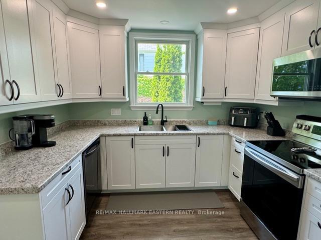 Photo 8 of 1110 Hayes Street, Peterborough, Otonabee Ward 1 — HOMEH