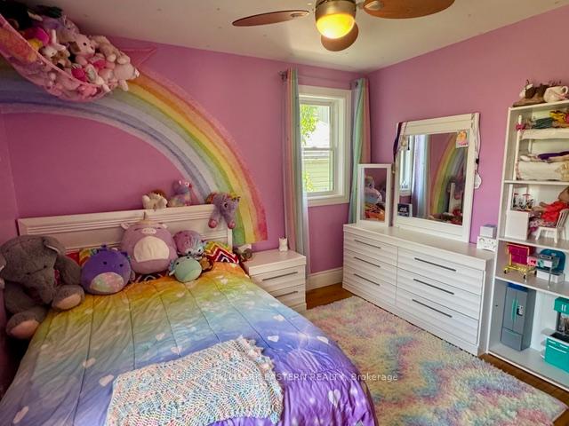 Photo 11 of 1110 Hayes Street, Peterborough, Otonabee Ward 1 — HOMEH