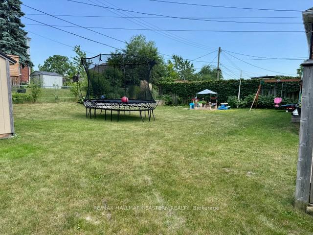 Photo 16 of 1110 Hayes Street, Peterborough, Otonabee Ward 1 — HOMEH