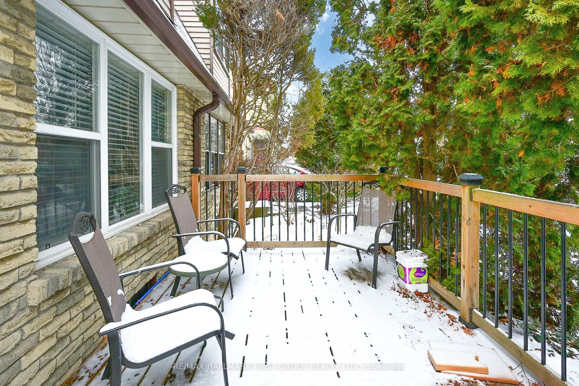 Photo 4 of 552 Lancelot Crescent, Oshawa, Eastdale — HOMEH