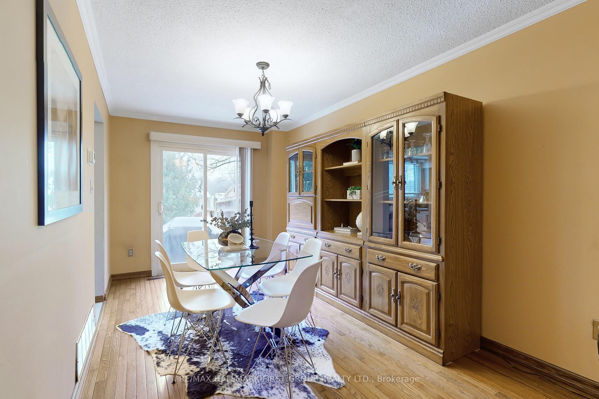 Photo 8 of 552 Lancelot Crescent, Oshawa, Eastdale — HOMEH