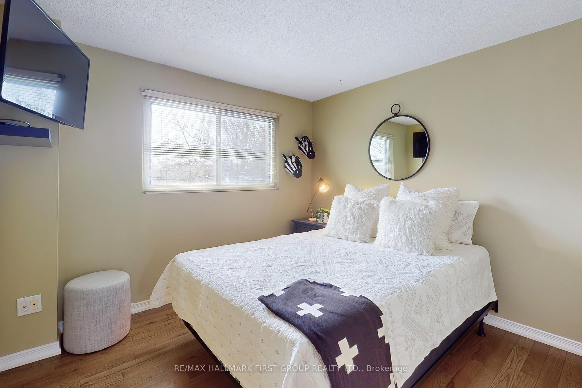 Photo 27 of 552 Lancelot Crescent, Oshawa, Eastdale — HOMEH