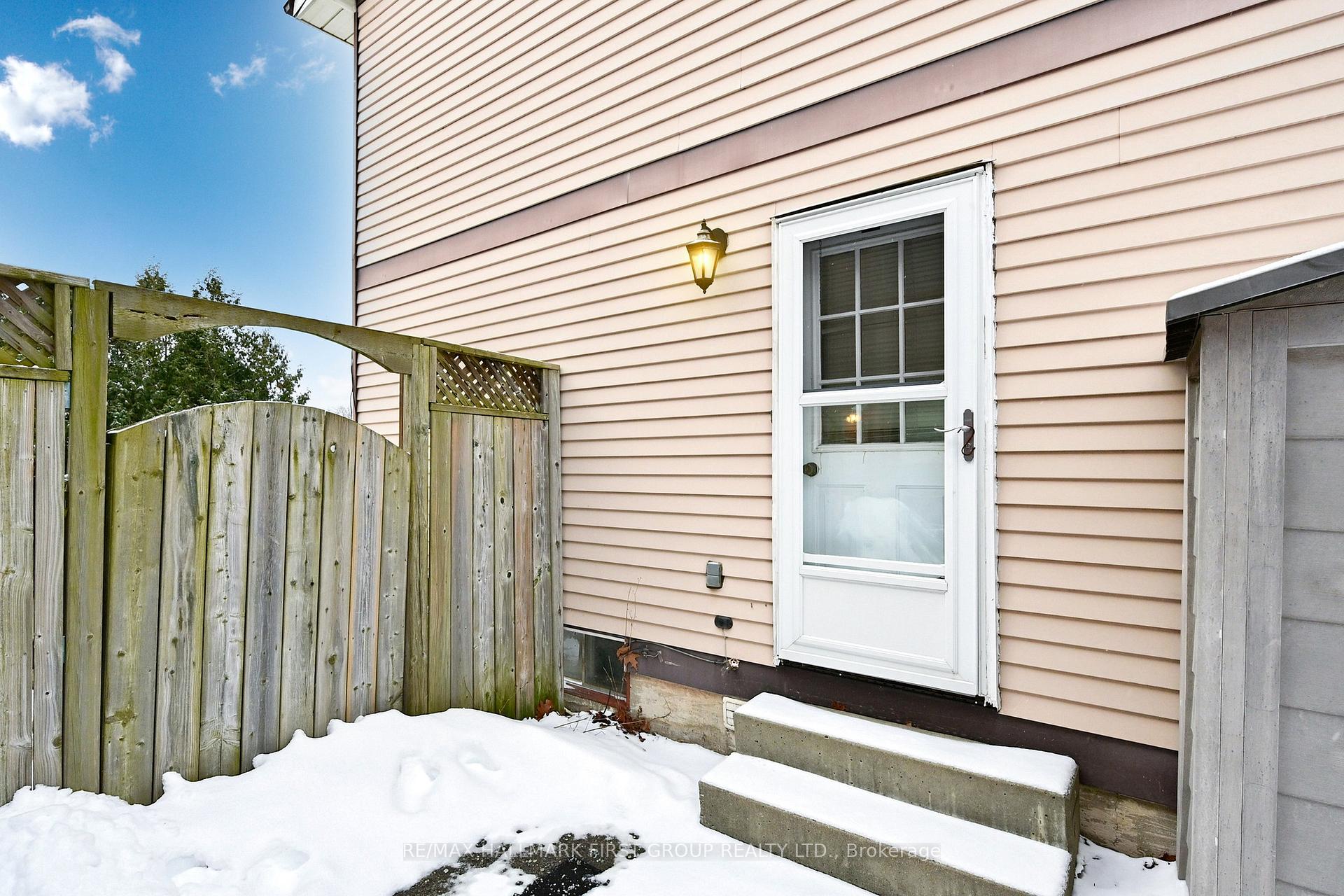 Photo 35 of 552 Lancelot Crescent, Oshawa, Eastdale — HOMEH