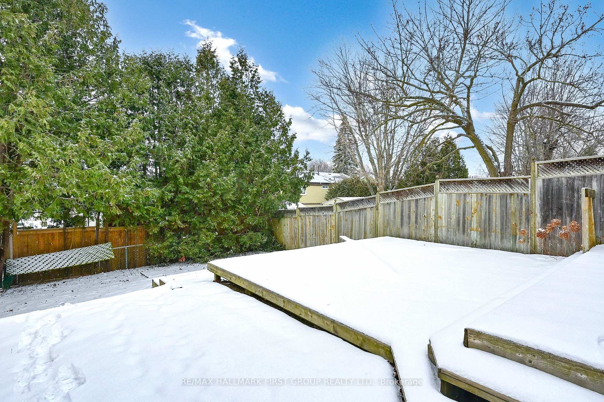 Photo 40 of 552 Lancelot Crescent, Oshawa, Eastdale — HOMEH