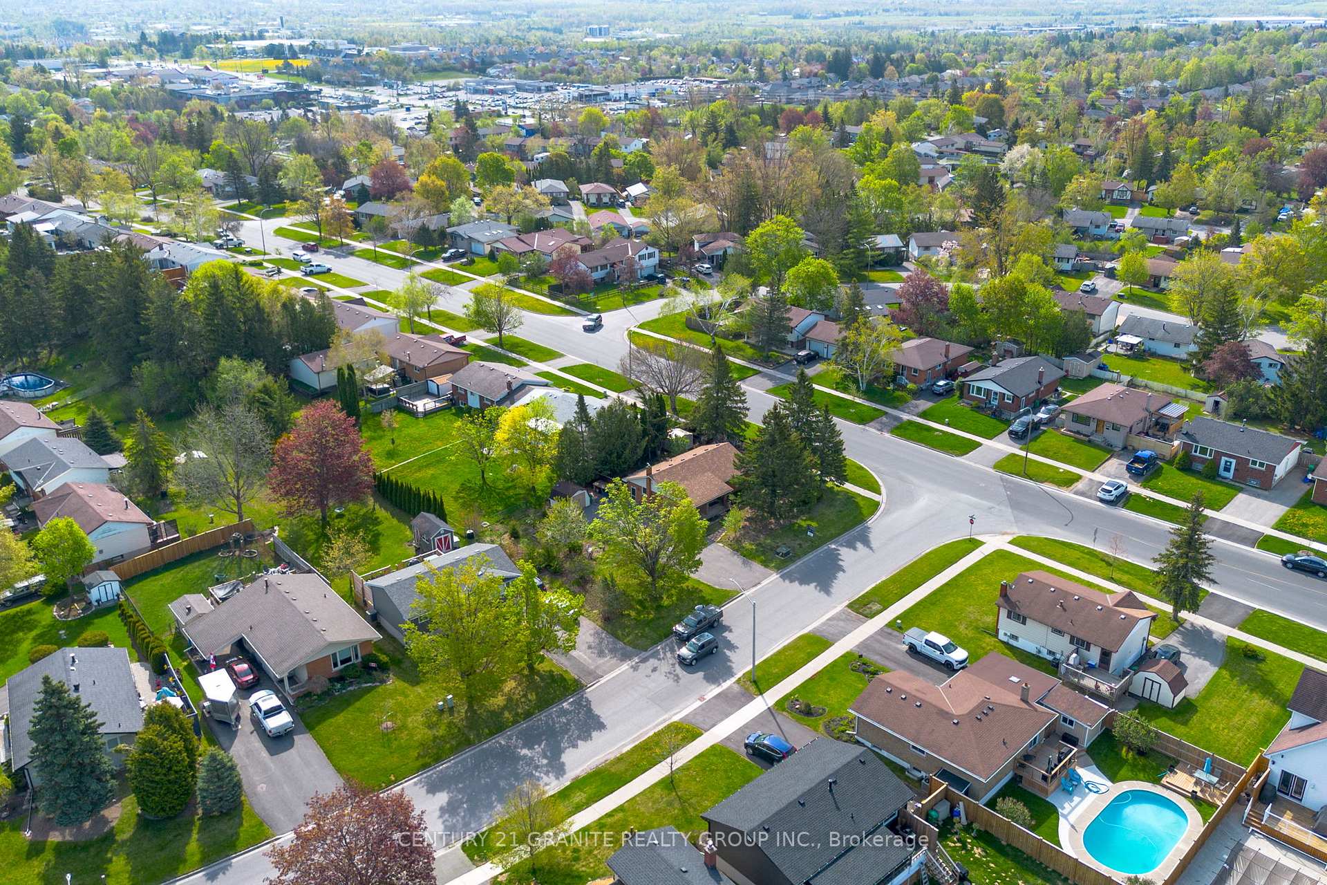 Photo 38 of 1767 Redwood Drive, Peterborough, Monaghan Ward 2 — HOMEH