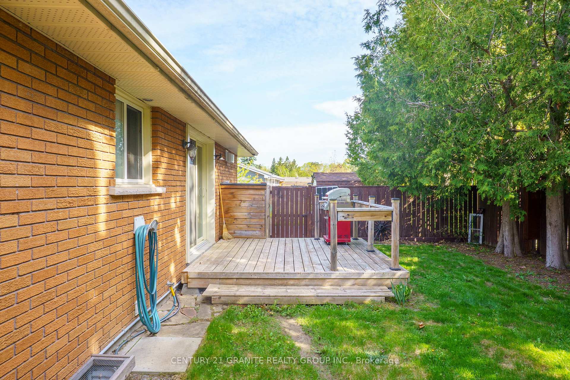 Photo 42 of 1767 Redwood Drive, Peterborough, Monaghan Ward 2 — HOMEH