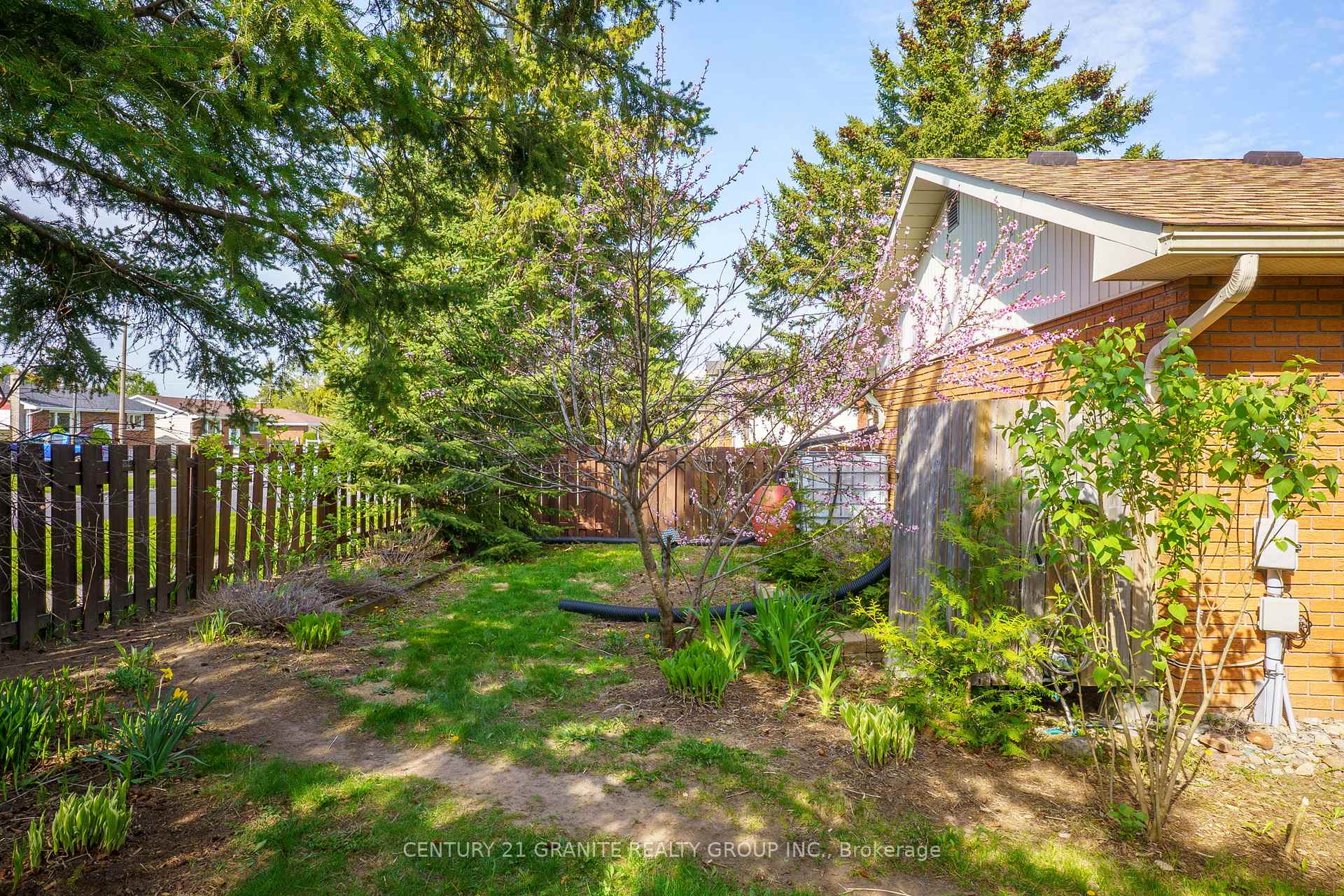 Photo 44 of 1767 Redwood Drive, Peterborough, Monaghan Ward 2 — HOMEH