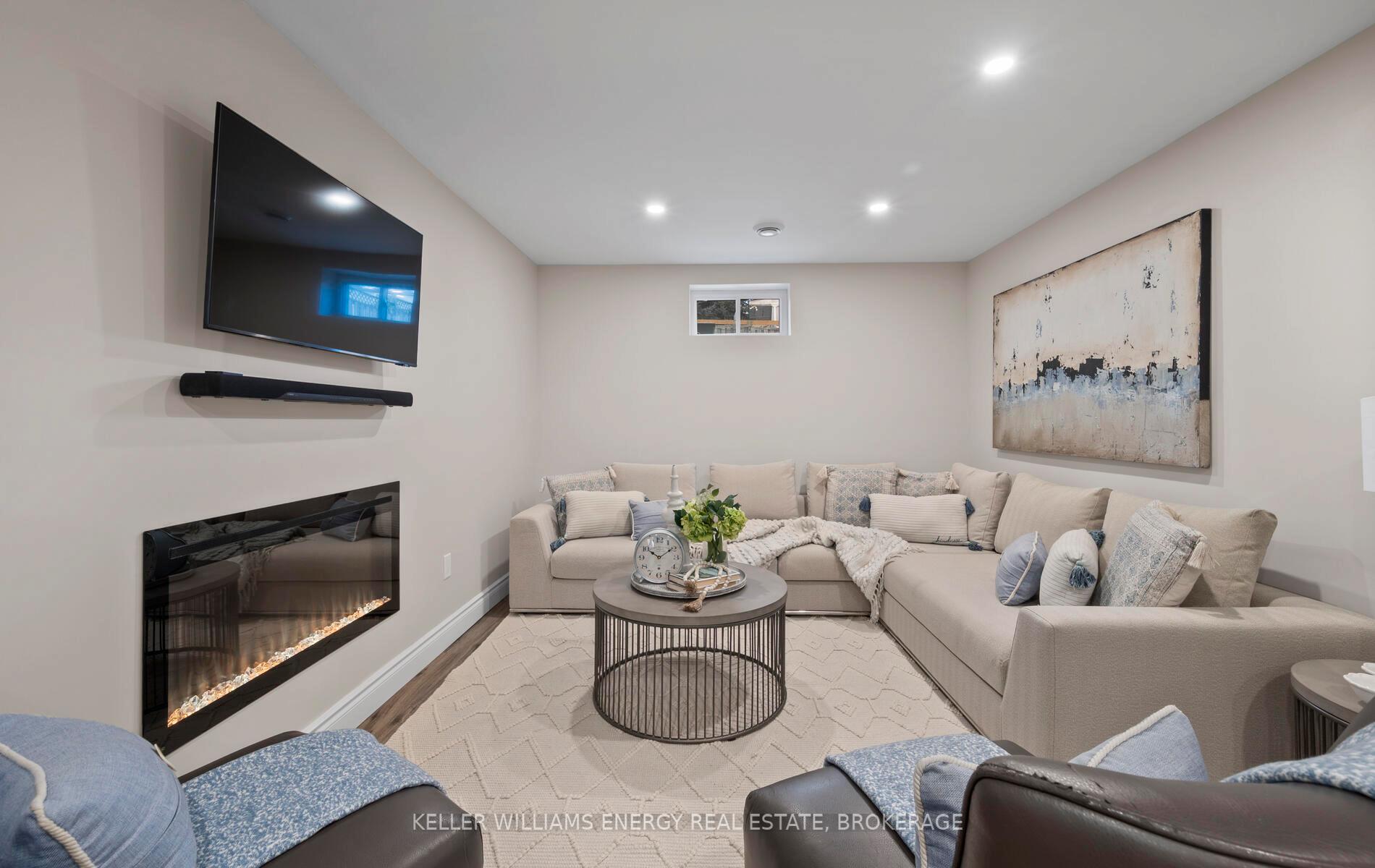 Photo 24 of 222 Overbank Drive, Oshawa, McLaughlin — HOMEH