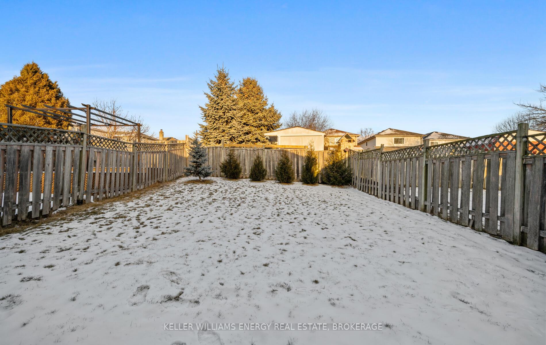 Photo 32 of 222 Overbank Drive, Oshawa, McLaughlin — HOMEH