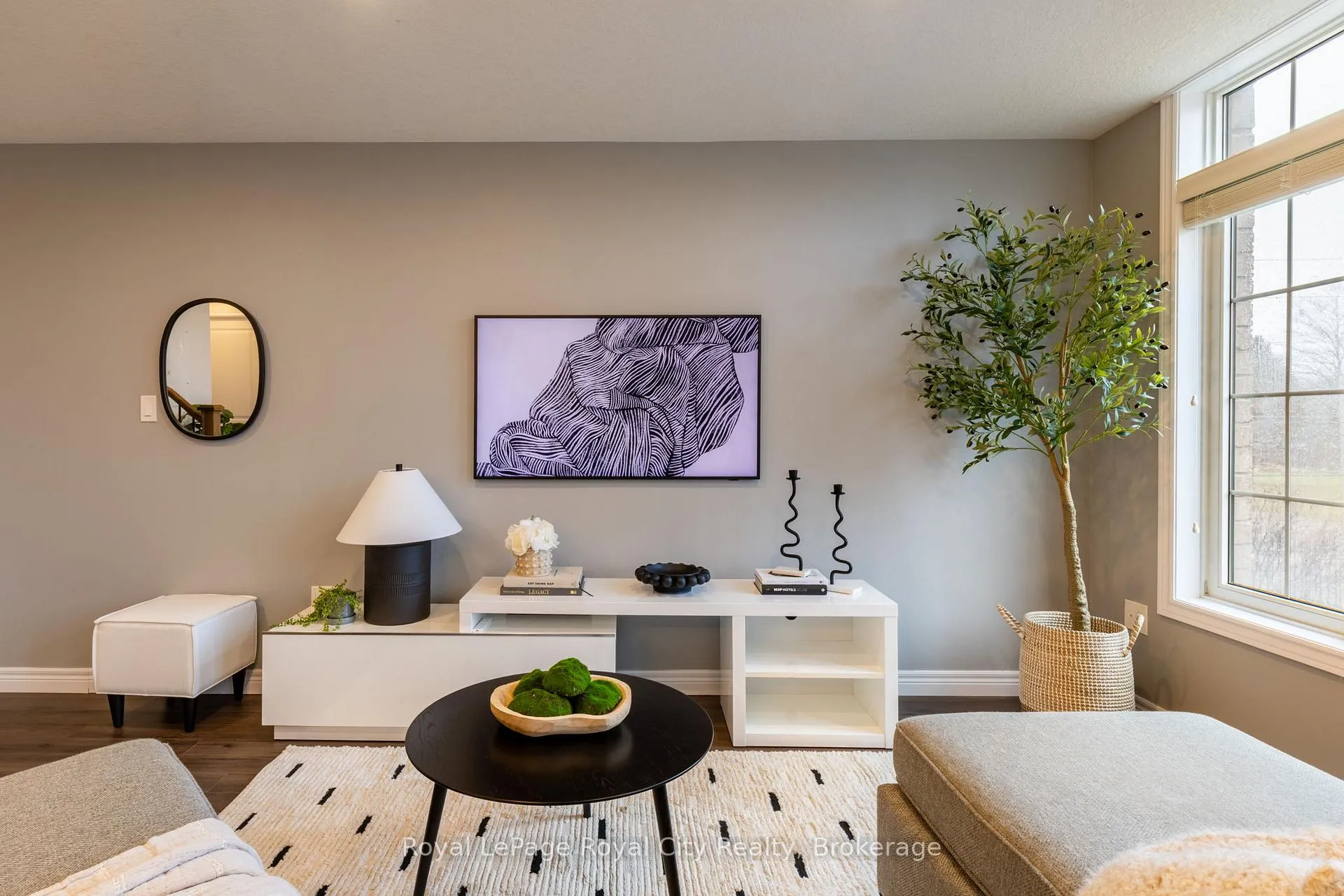Photo 5 of Unit 316, 333 Gosling Gardens, Guelph, Clairfields/Hanlon Business Park — HOMEH
