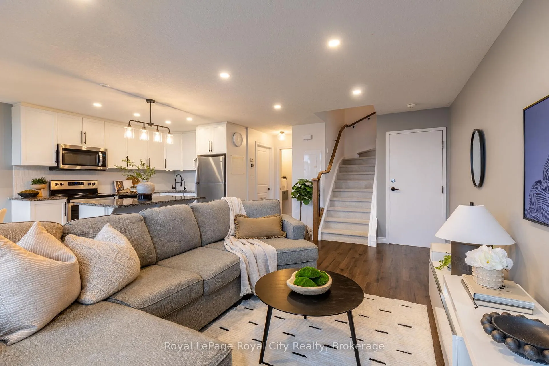 Photo 7 of Unit 316, 333 Gosling Gardens, Guelph, Clairfields/Hanlon Business Park — HOMEH