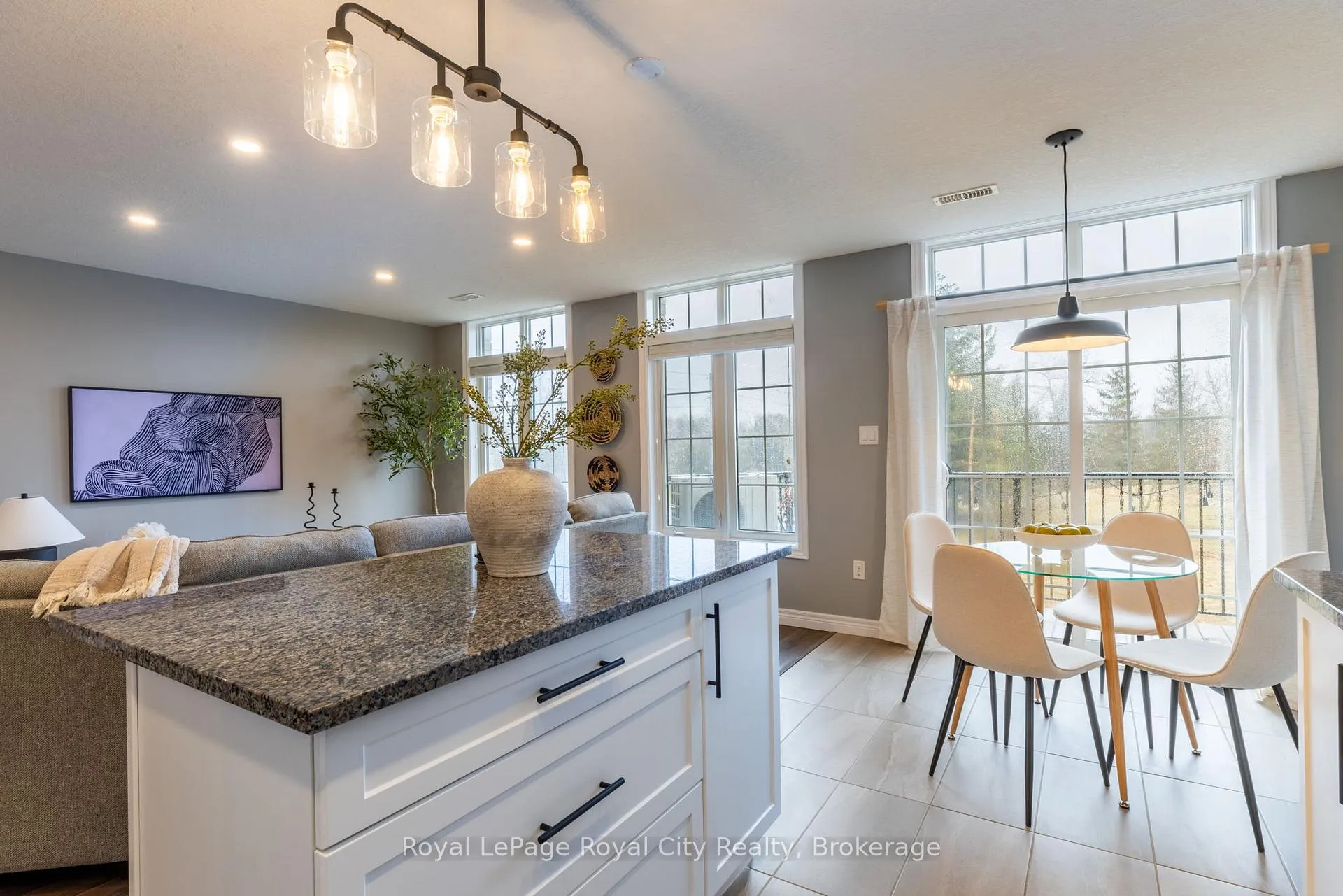 Photo 12 of Unit 316, 333 Gosling Gardens, Guelph, Clairfields/Hanlon Business Park — HOMEH