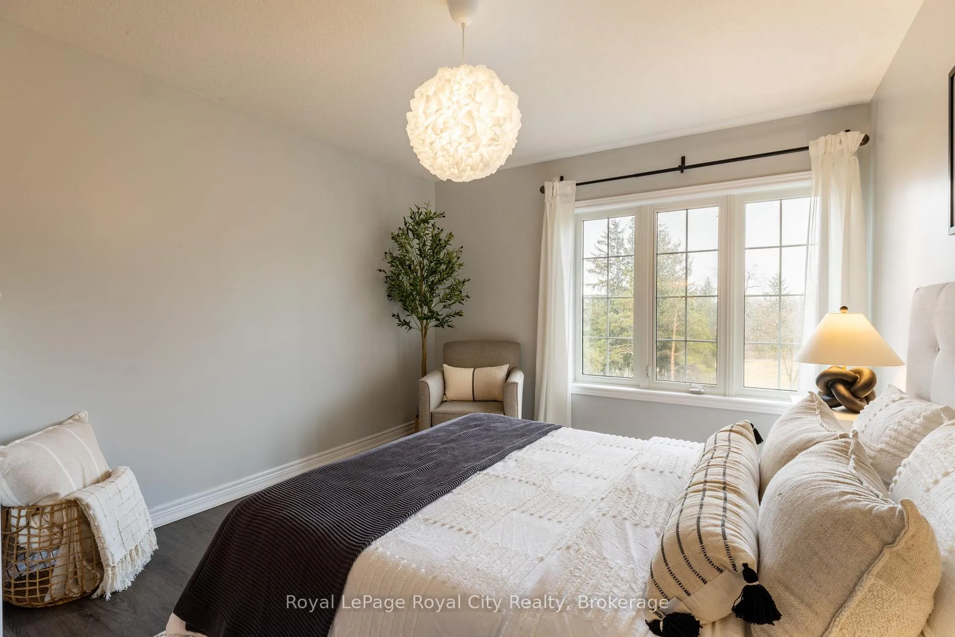 Photo 18 of Unit 316, 333 Gosling Gardens, Guelph, Clairfields/Hanlon Business Park — HOMEH