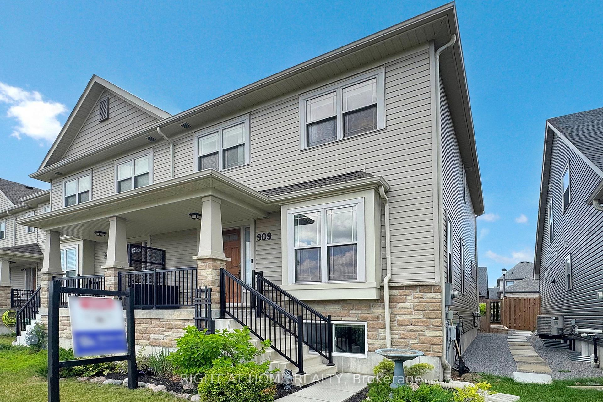 Photo 1 of 909 Broadway Boulevard, Peterborough, Northcrest Ward 5 — HOMEH