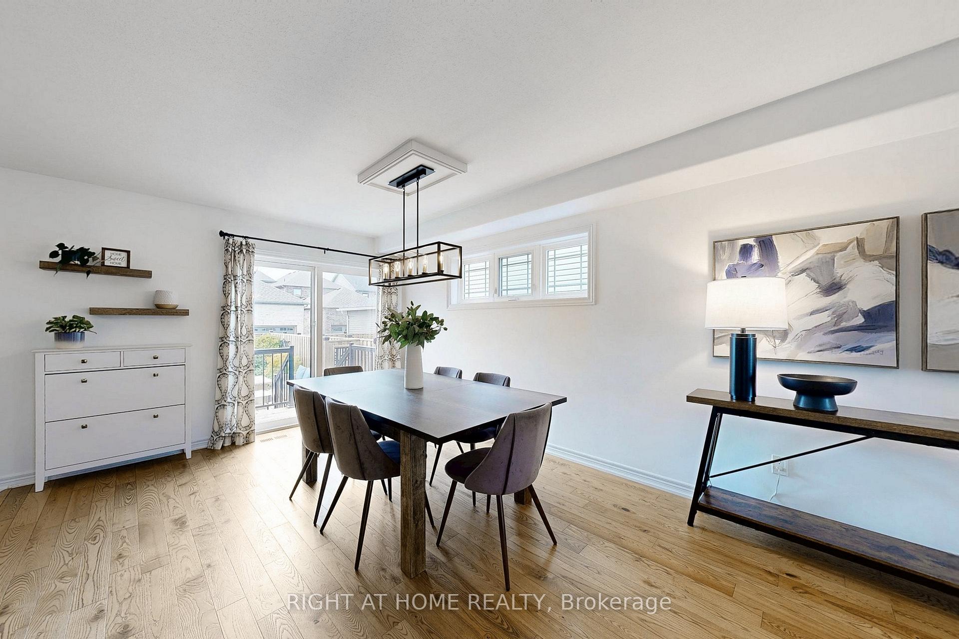 Photo 9 of 909 Broadway Boulevard, Peterborough, Northcrest Ward 5 — HOMEH