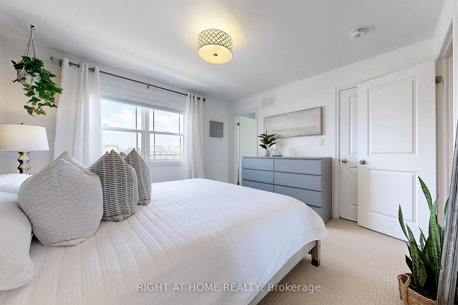 Photo 22 of 909 Broadway Boulevard, Peterborough, Northcrest Ward 5 — HOMEH