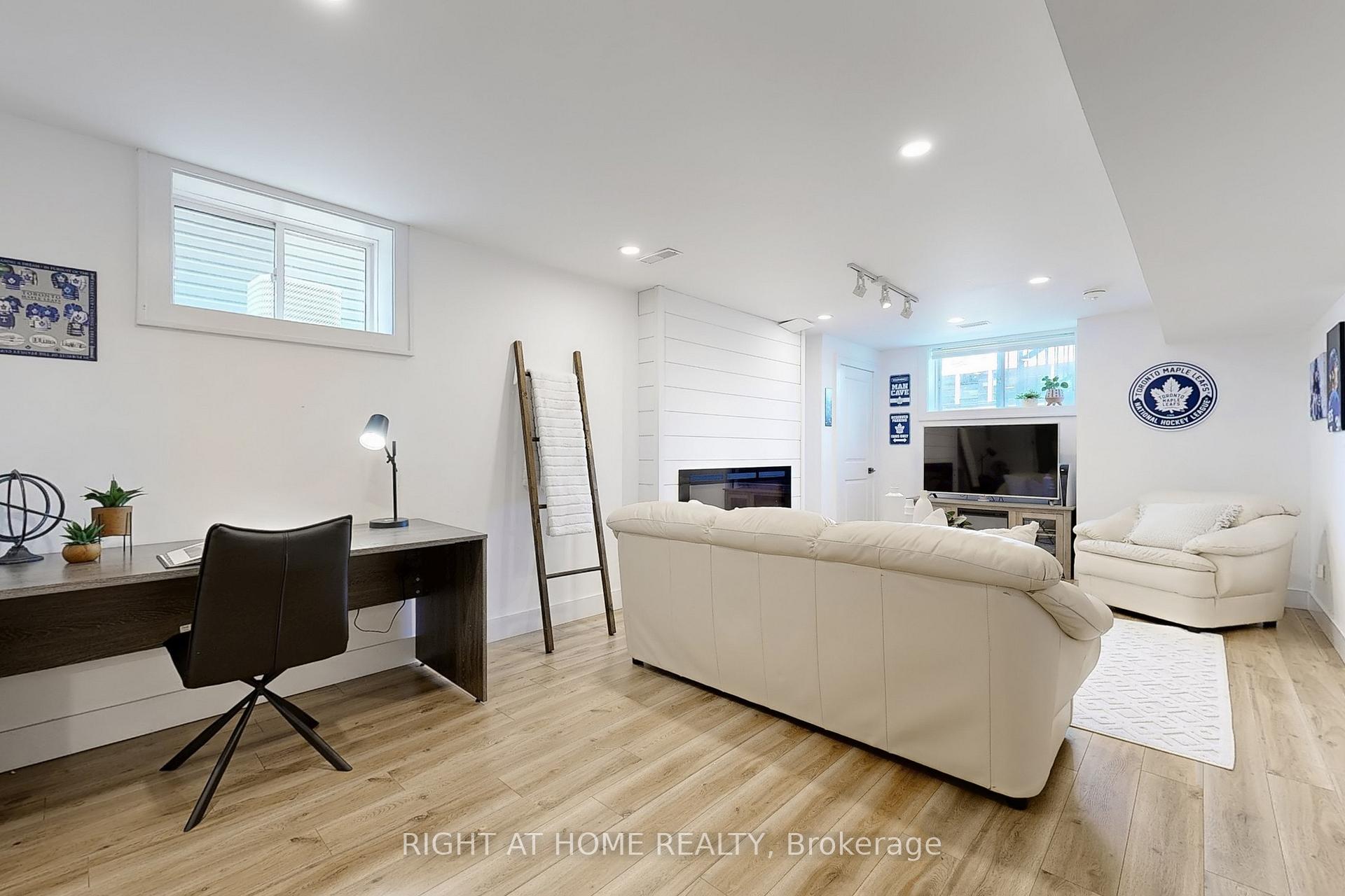 Photo 34 of 909 Broadway Boulevard, Peterborough, Northcrest Ward 5 — HOMEH