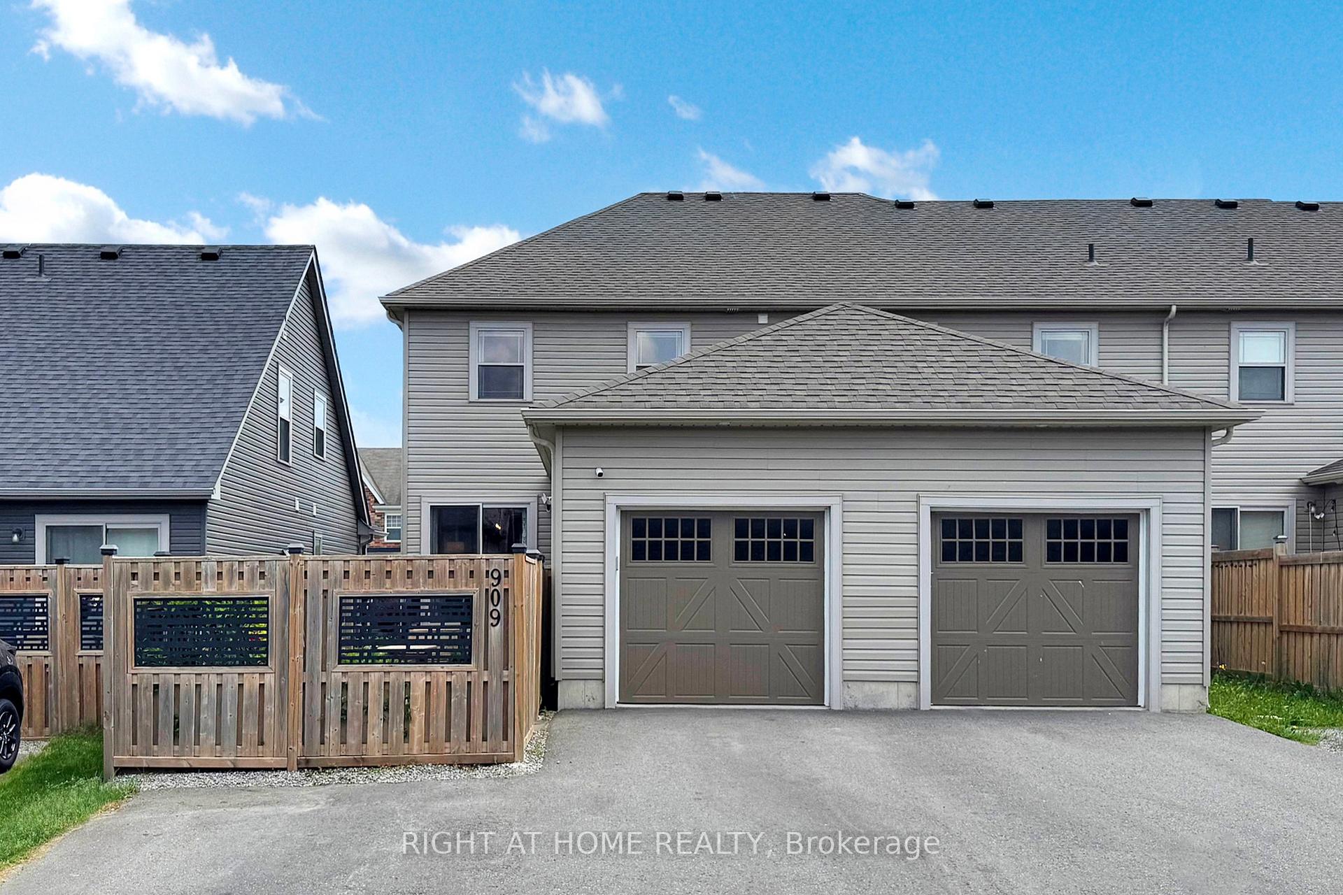 Photo 41 of 909 Broadway Boulevard, Peterborough, Northcrest Ward 5 — HOMEH