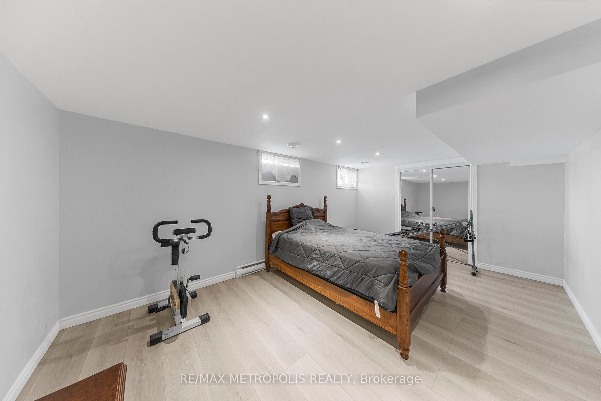 Photo 19 of 327 Ballard Street, Oshawa, Lakeview — HOMEH