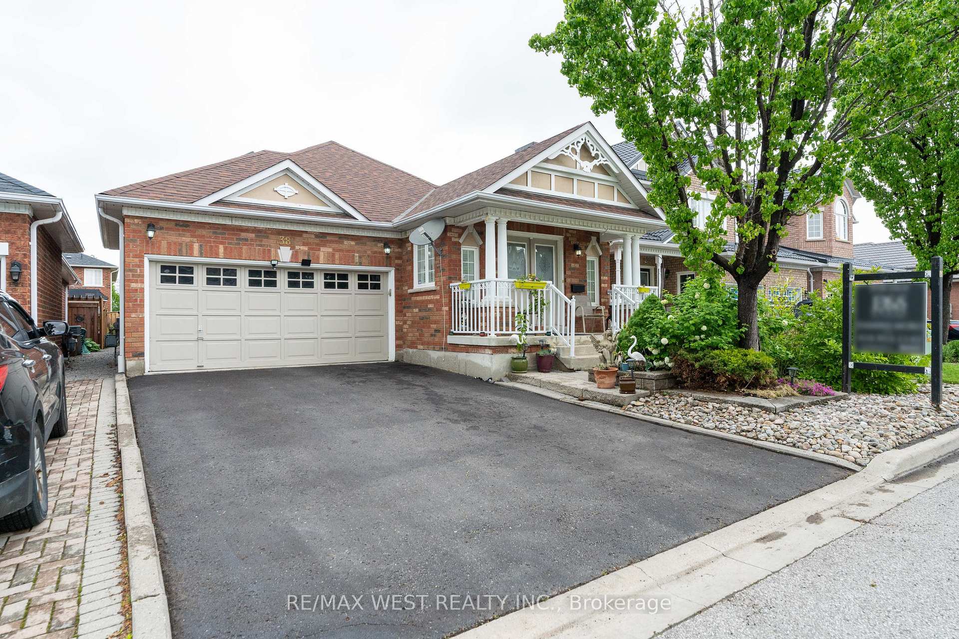 Photo 1 of 38 Napiermews Drive, Ajax, Northwest Ajax — HOMEH