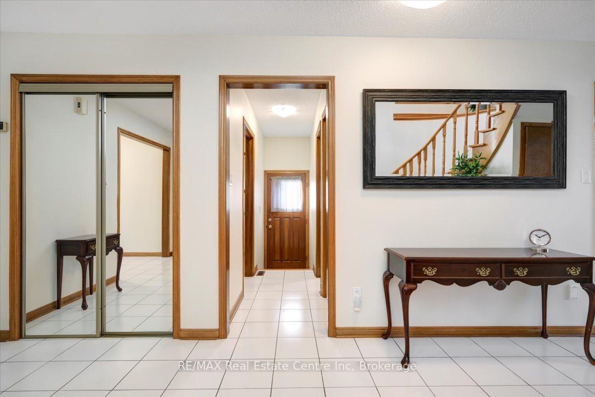 Photo 5 of 15 Glitter Road, Vaughan, East Woodbridge — HOMEH