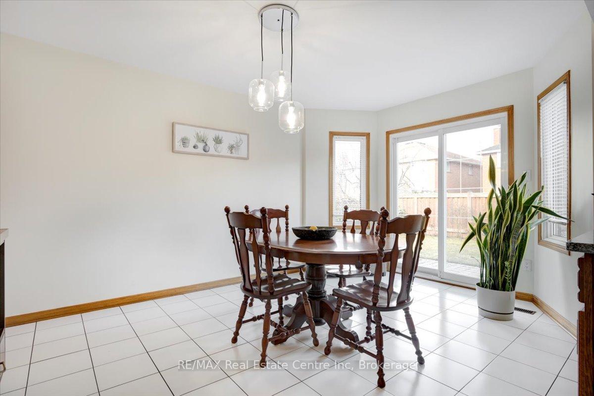 Photo 19 of 15 Glitter Road, Vaughan, East Woodbridge — HOMEH