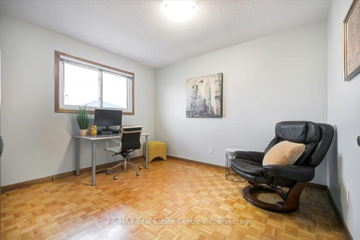 Photo 42 of 15 Glitter Road, Vaughan, East Woodbridge — HOMEH
