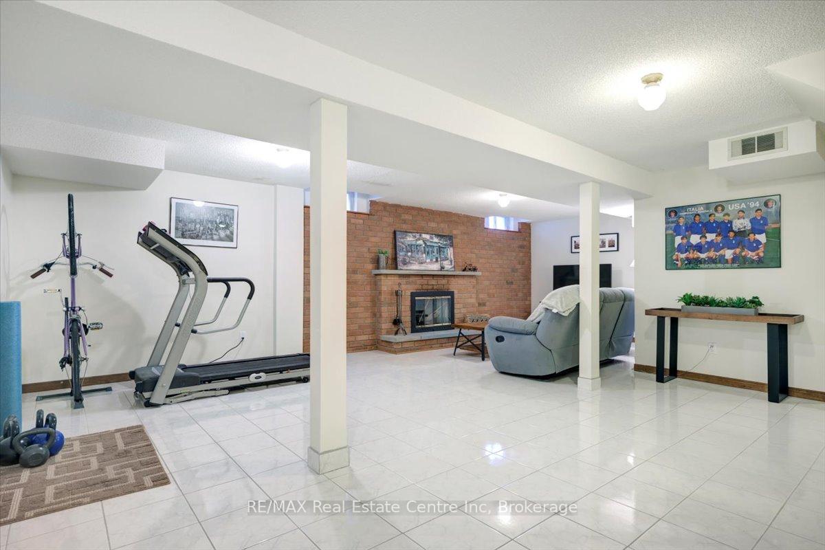 Photo 48 of 15 Glitter Road, Vaughan, East Woodbridge — HOMEH