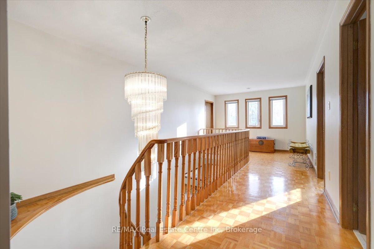 Photo 21 of 15 Glitter Road, Vaughan, East Woodbridge — HOMEH