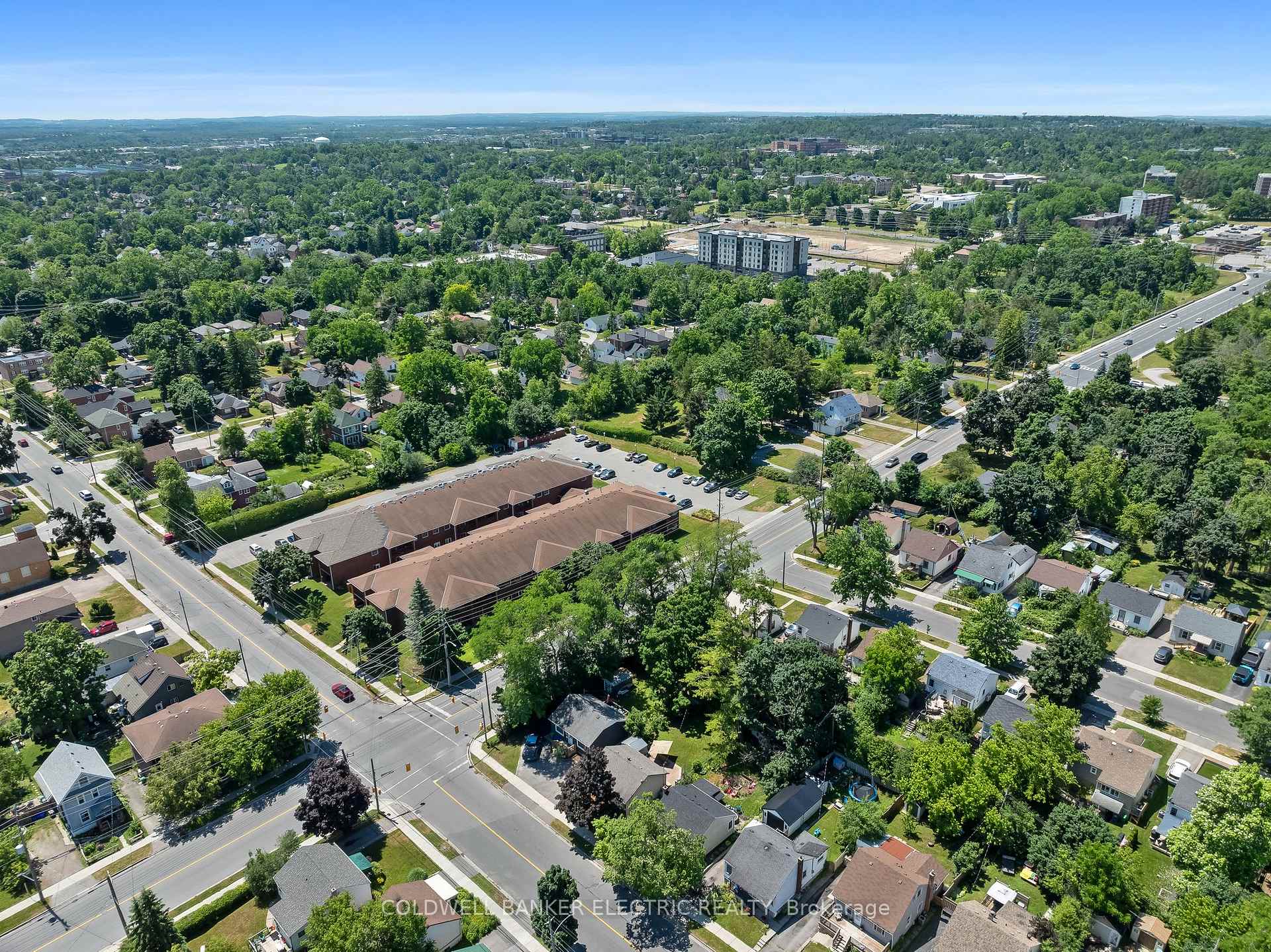 Photo 35 of 635 Park Street N, Peterborough, Northcrest Ward 5 — HOMEH
