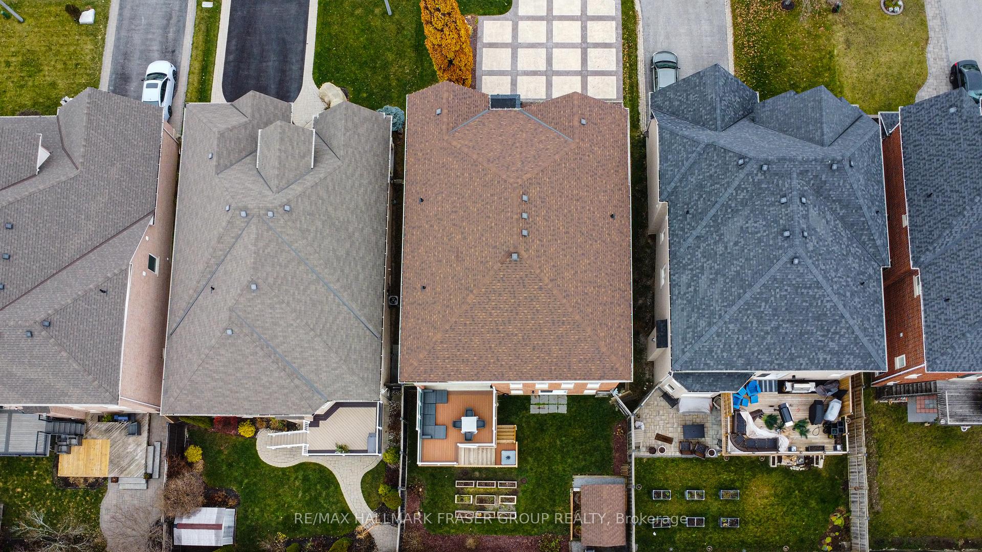 Photo 3 of 826 Eagle Ridge Drive, Oshawa, Taunton — HOMEH