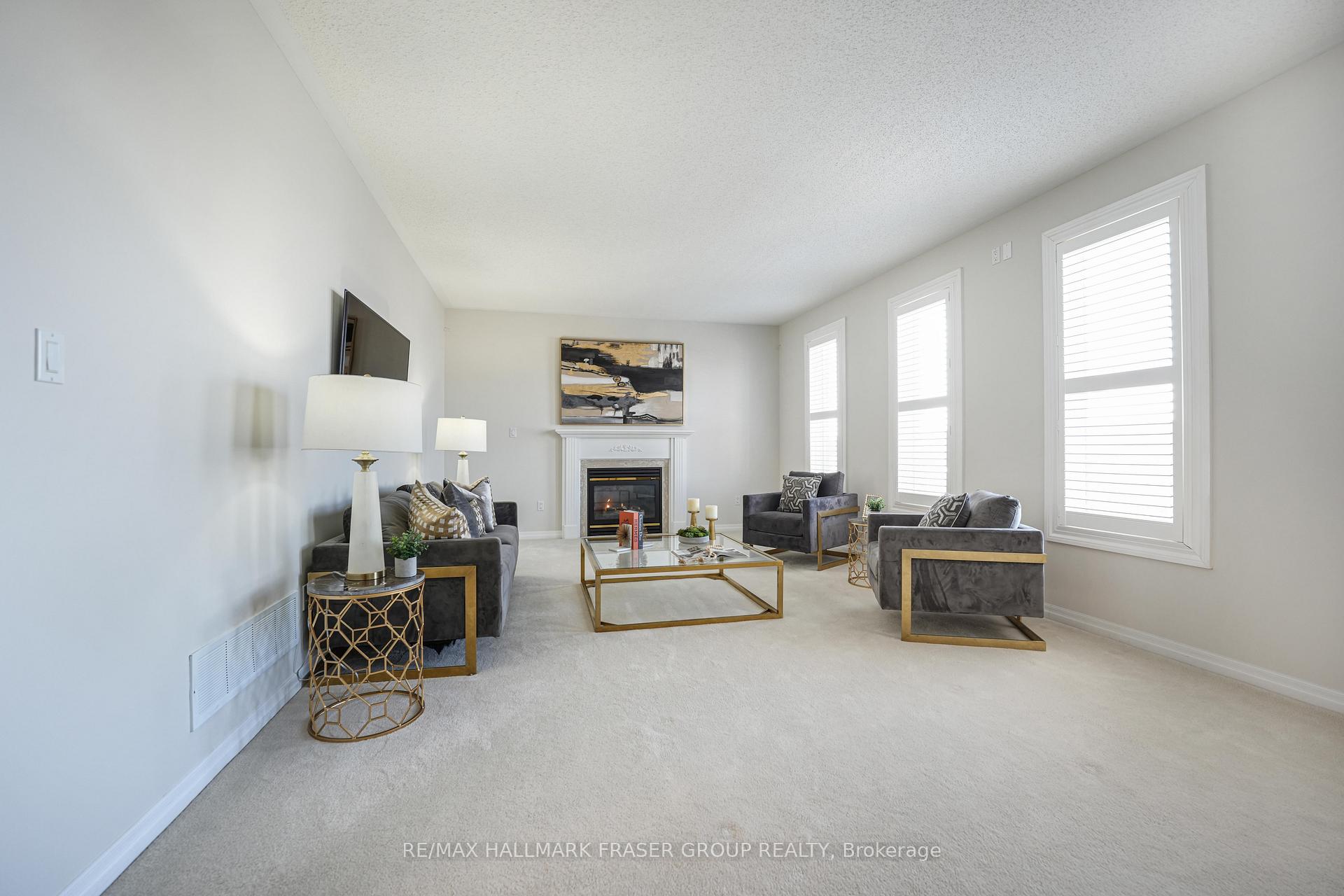 Photo 10 of 826 Eagle Ridge Drive, Oshawa, Taunton — HOMEH