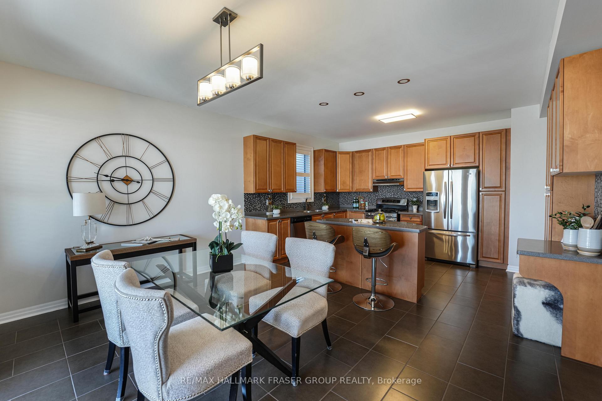 Photo 15 of 826 Eagle Ridge Drive, Oshawa, Taunton — HOMEH