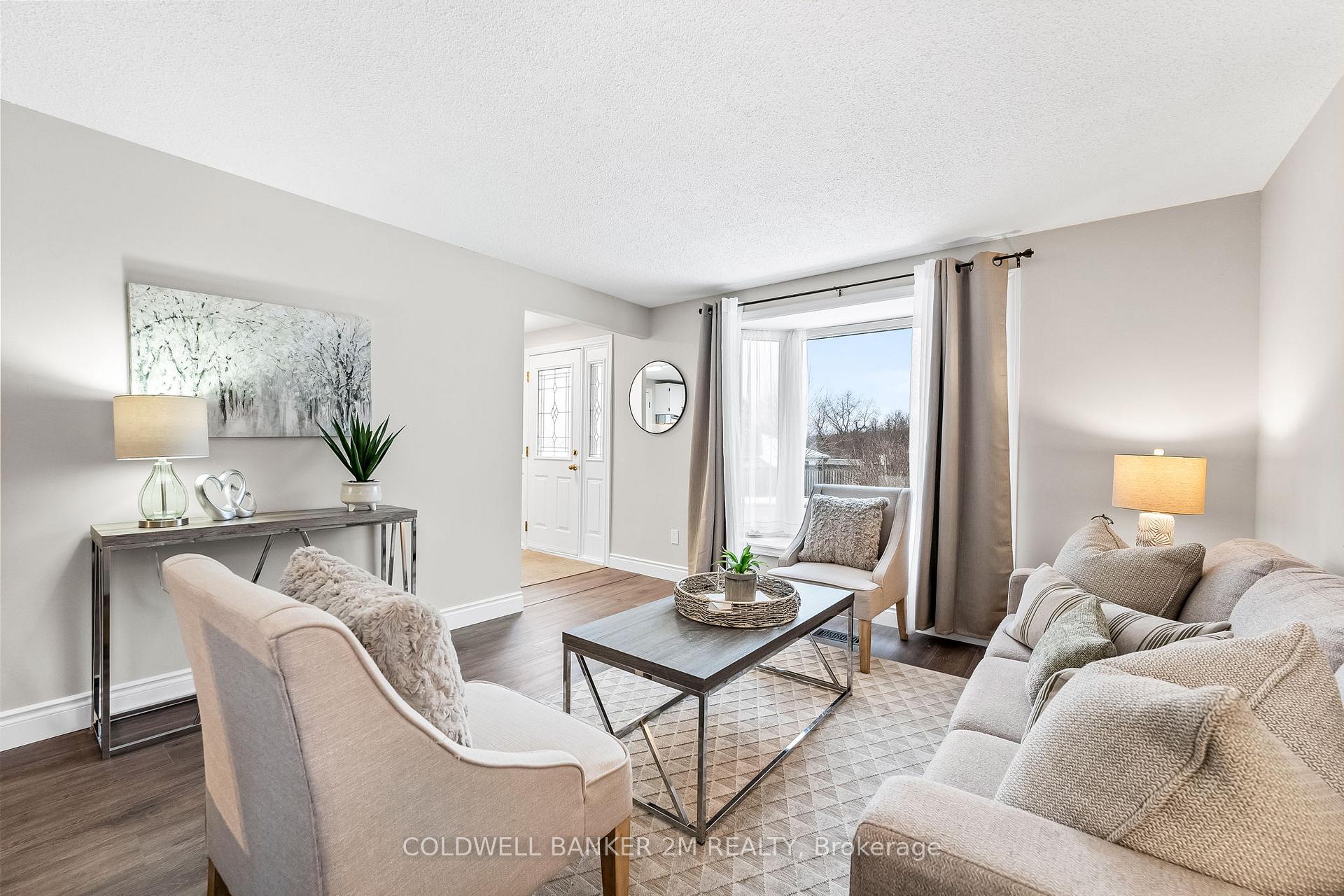 Photo 7 of 836 Grandview Drive, Oshawa, Donevan — HOMEH