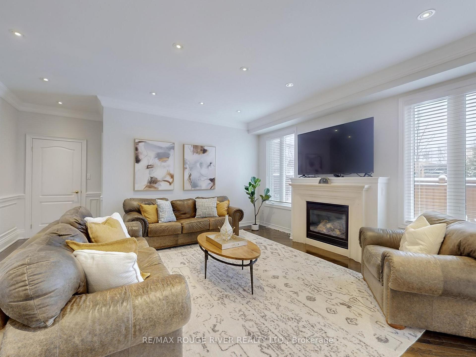 Photo 13 of 26 Josephine Road, Vaughan, Vellore Village — HOMEH