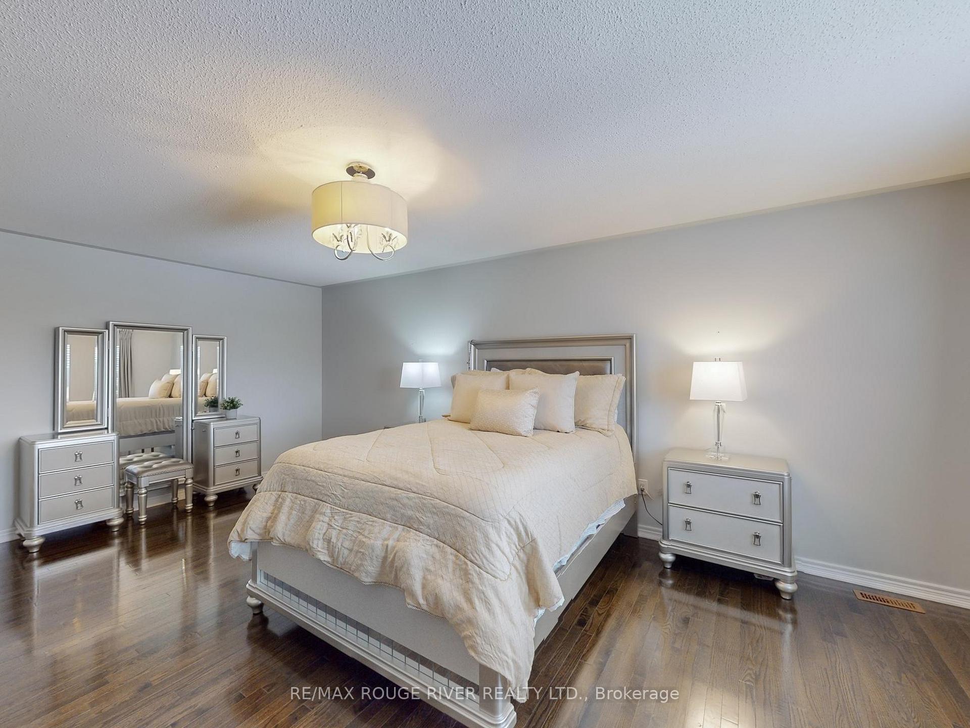 Photo 24 of 26 Josephine Road, Vaughan, Vellore Village — HOMEH