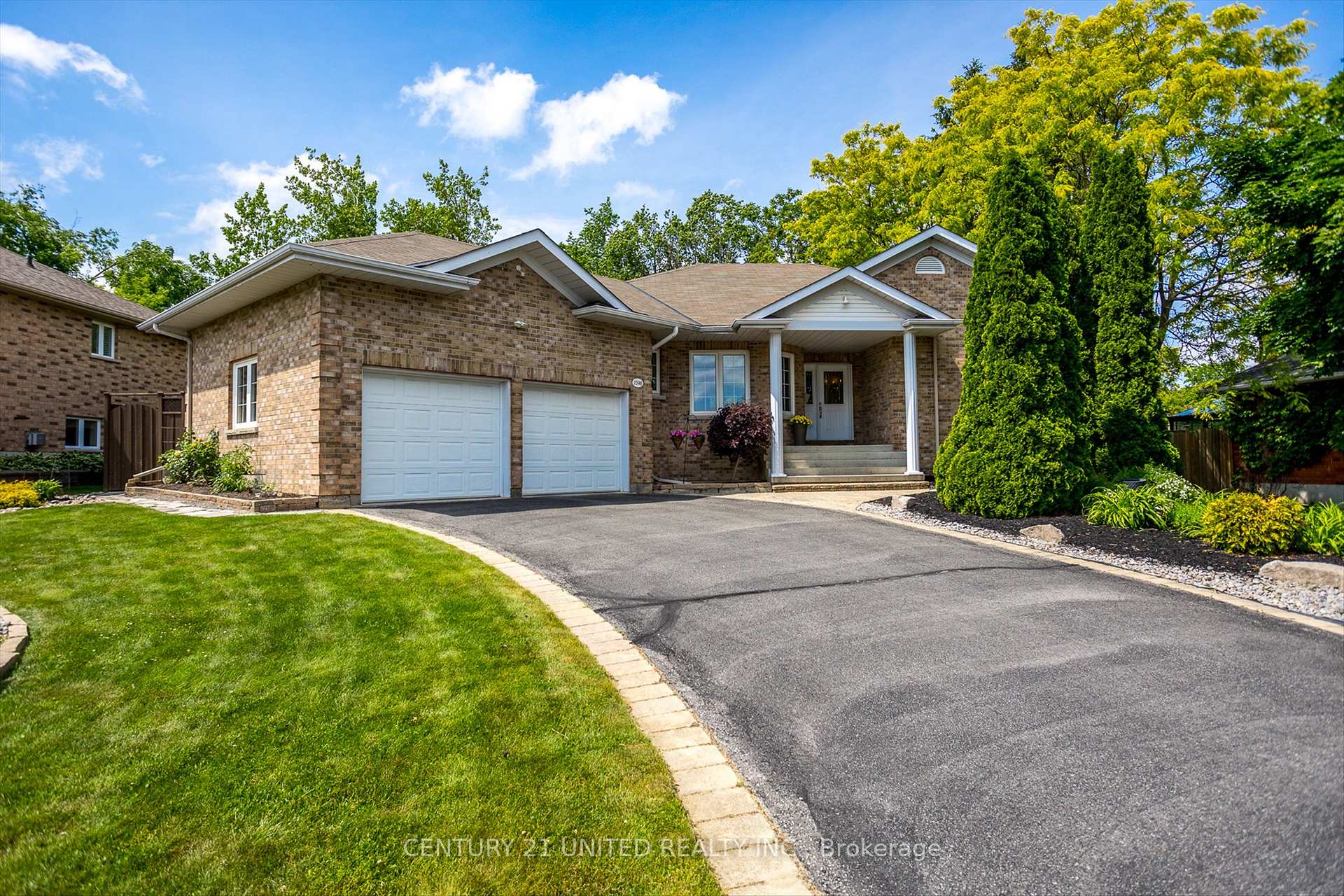 Photo 1 of 1598 College Park Drive, Peterborough, Otonabee Ward 1 — HOMEH