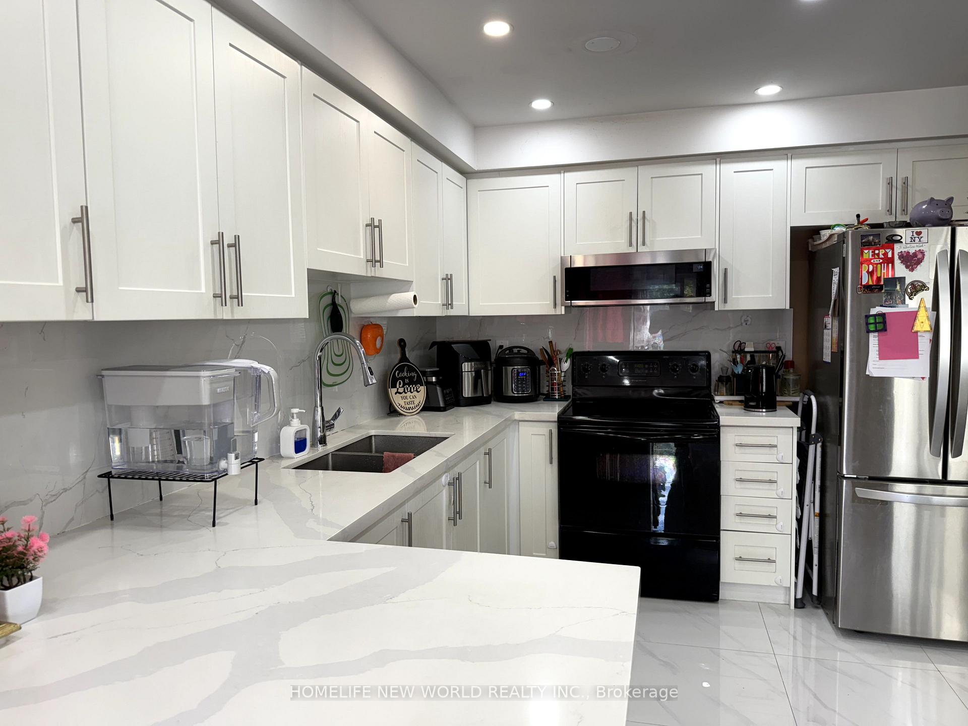 Photo 3 of 13 Tasker Crescent, Ajax, Central — HOMEH