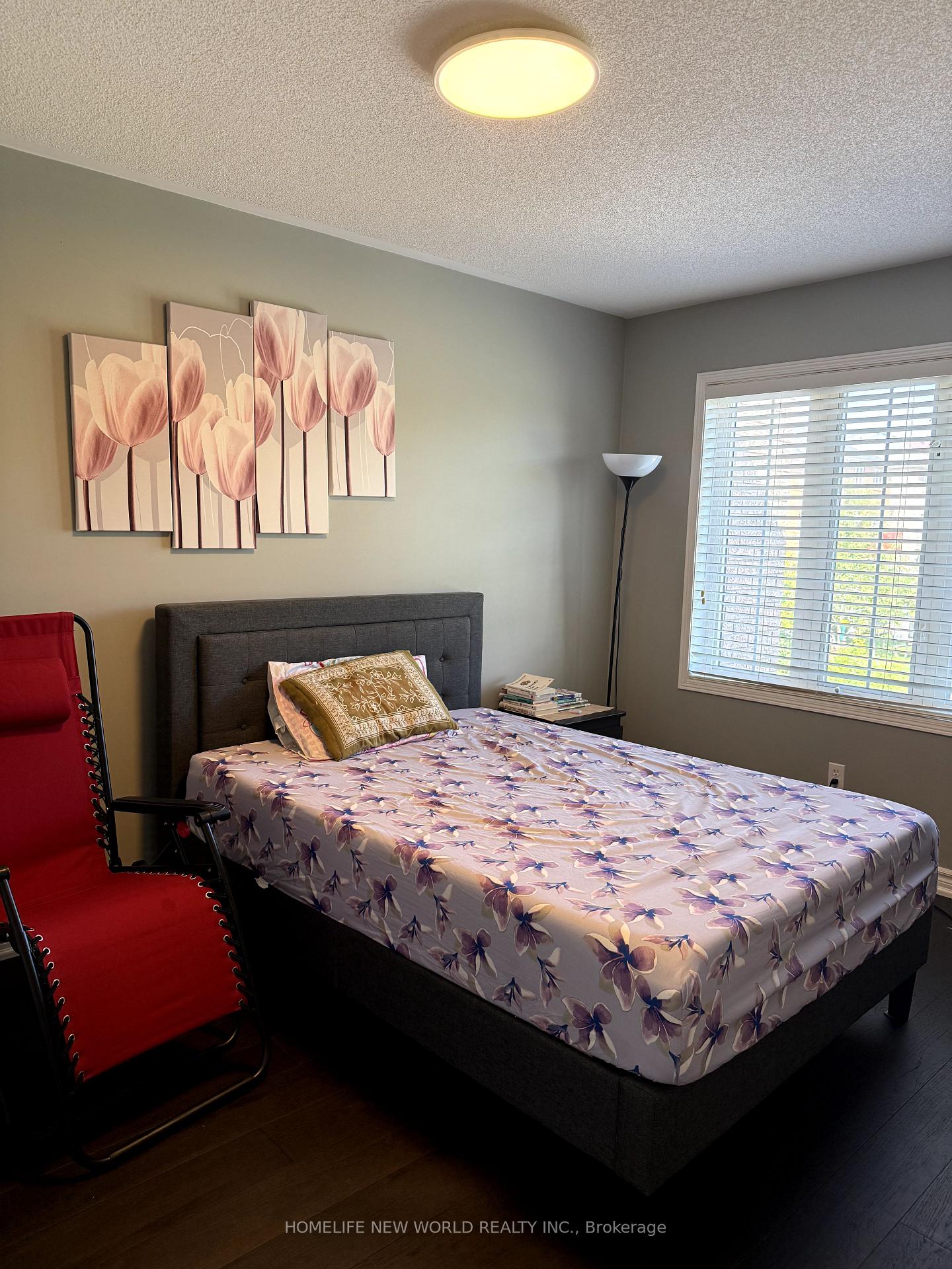 Photo 8 of 13 Tasker Crescent, Ajax, Central — HOMEH