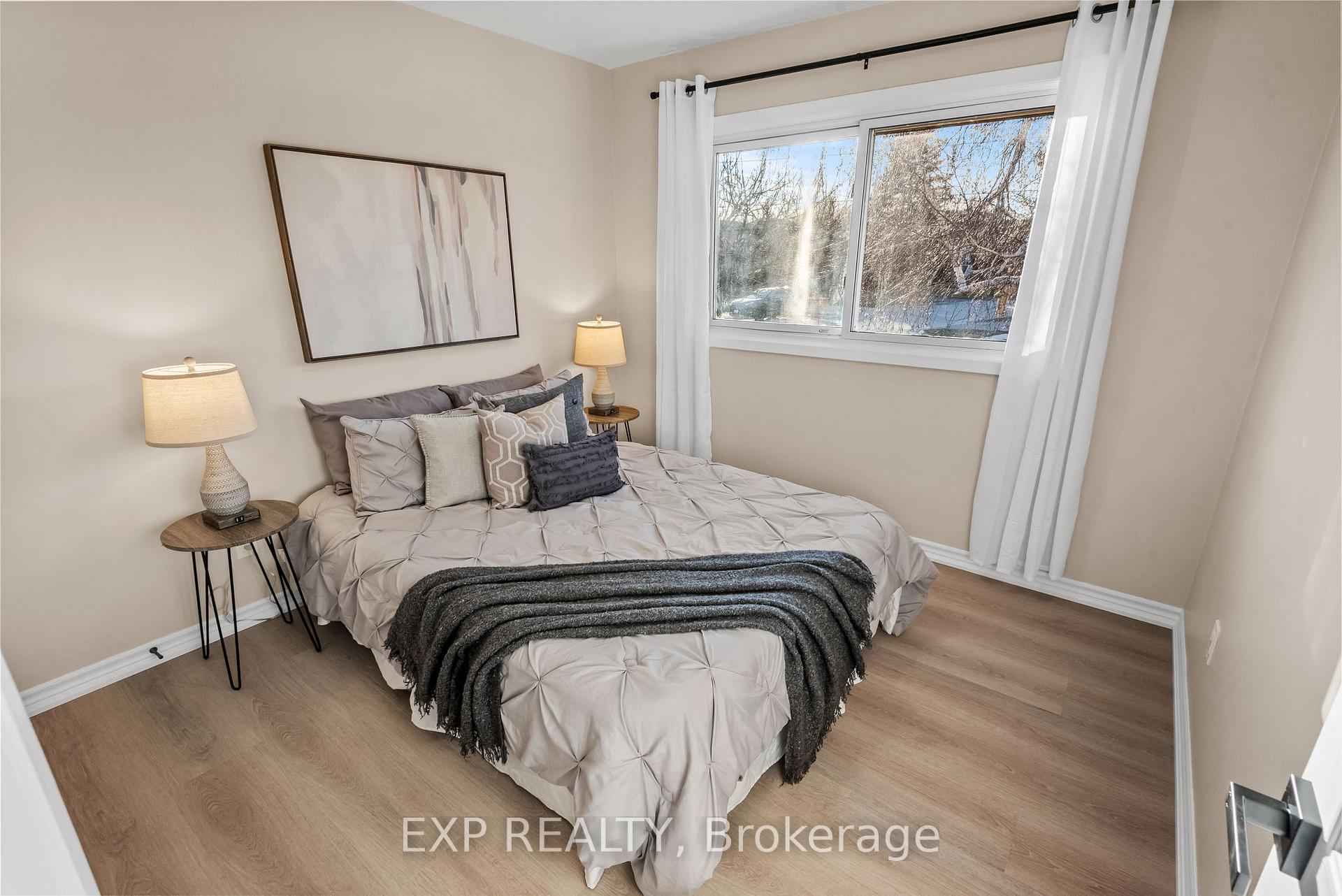 Photo 15 of 383 Windsor Street, Oshawa, Donevan — HOMEH